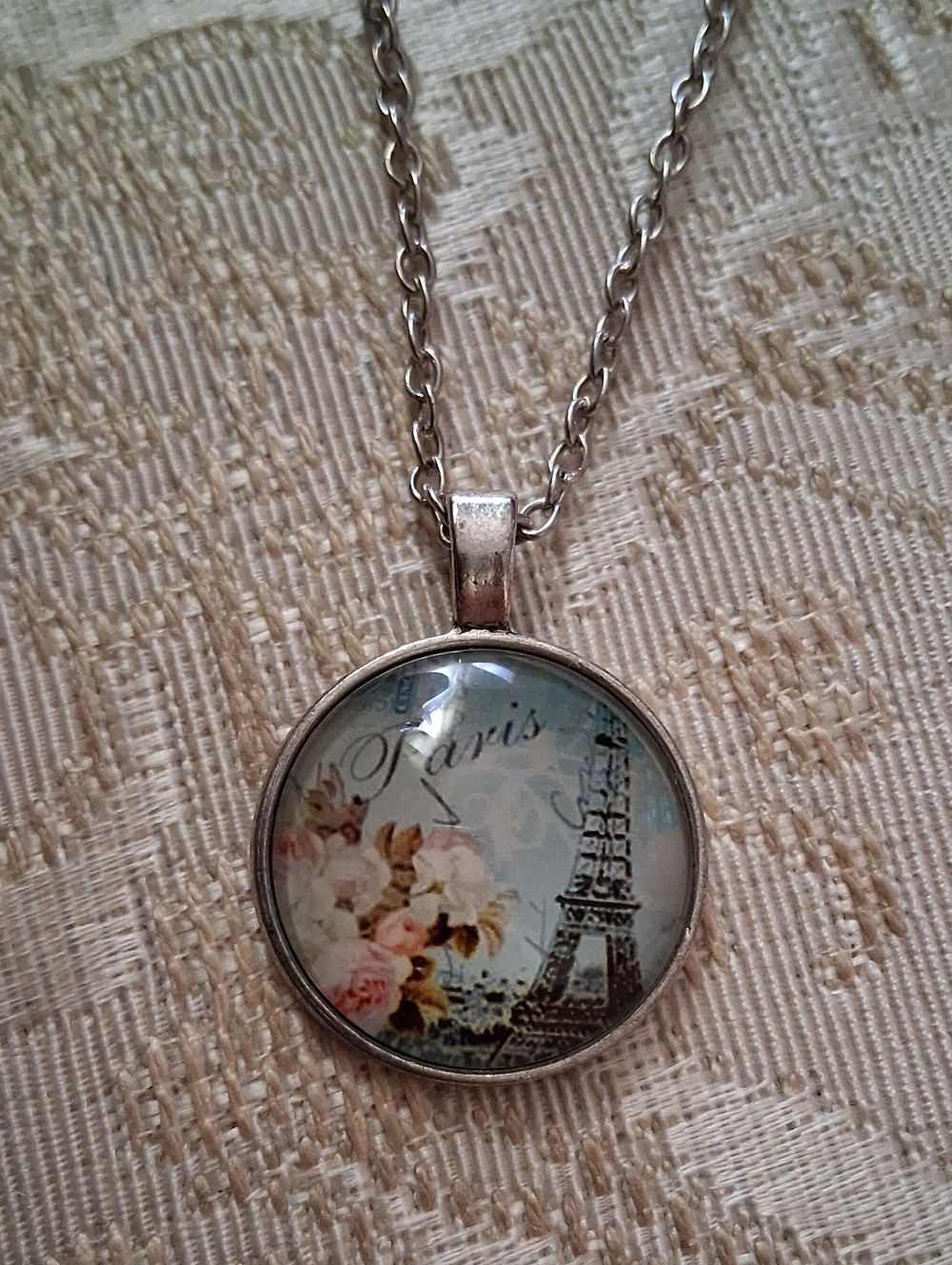Vintage Paris Pendant Necklace in Silver